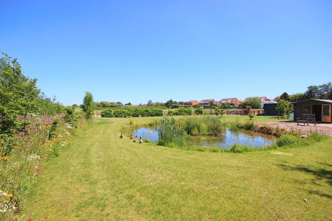 Berry Close, Hornsea Burton Road, Hornsea, photo 37