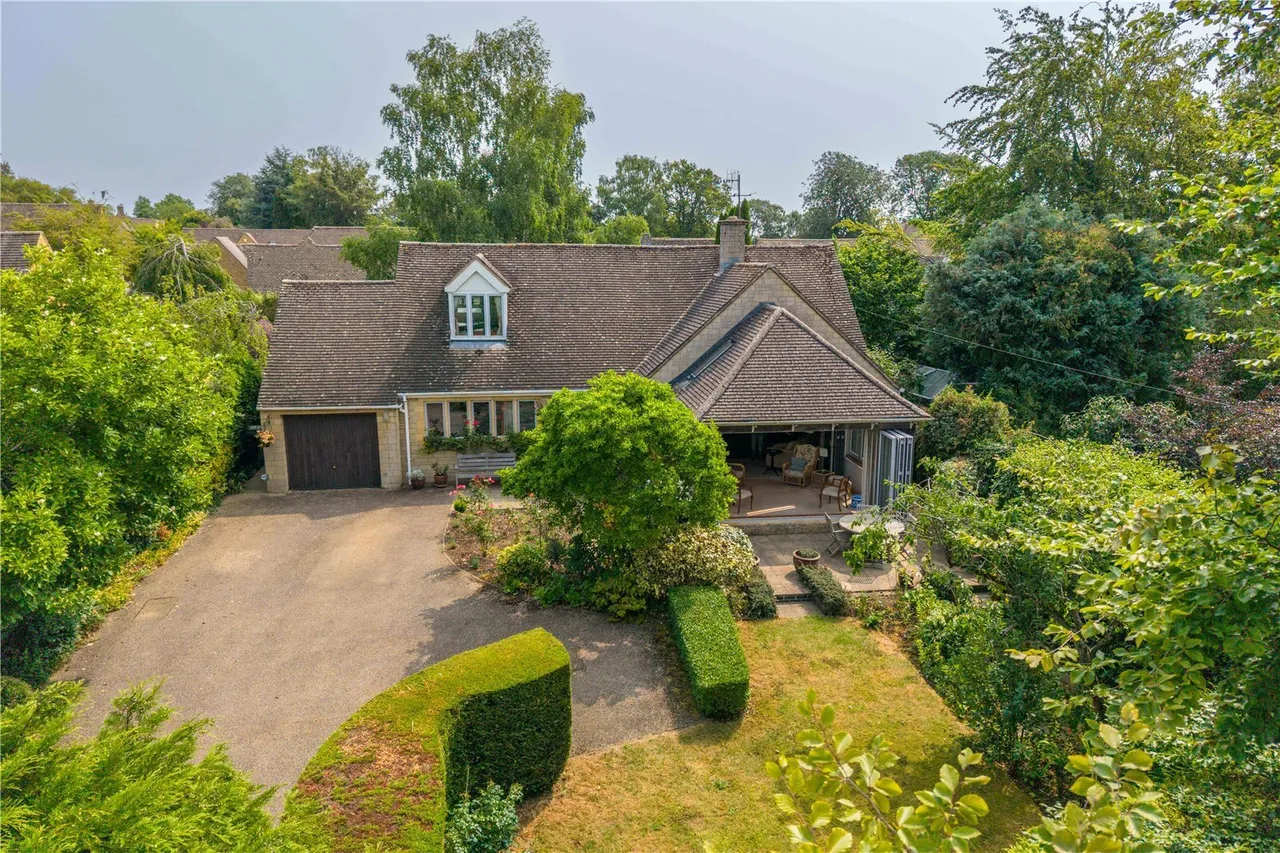 3 bed property for sale, Sheep Street, Chipping Campden, GL55