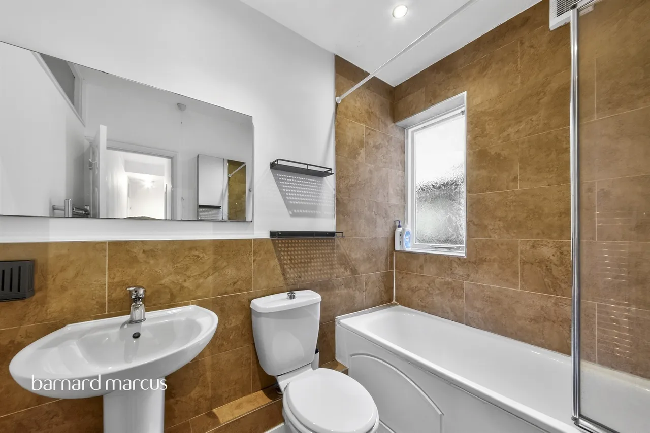 Castle Road, London, N12, photo 7
