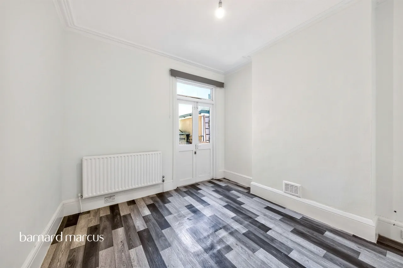 Castle Road, London, N12, photo 5