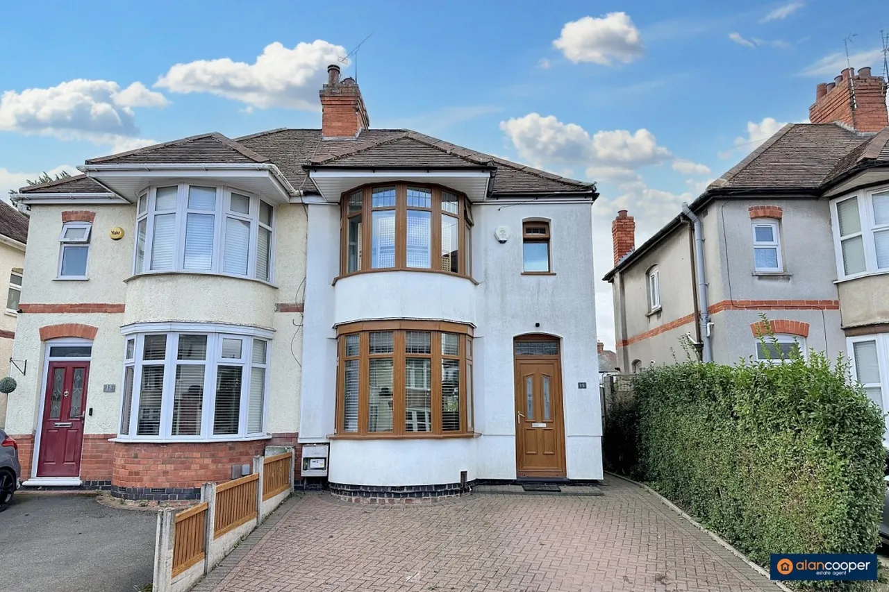3 bed house for sale, Ryde Avenue, Weddington, CV10