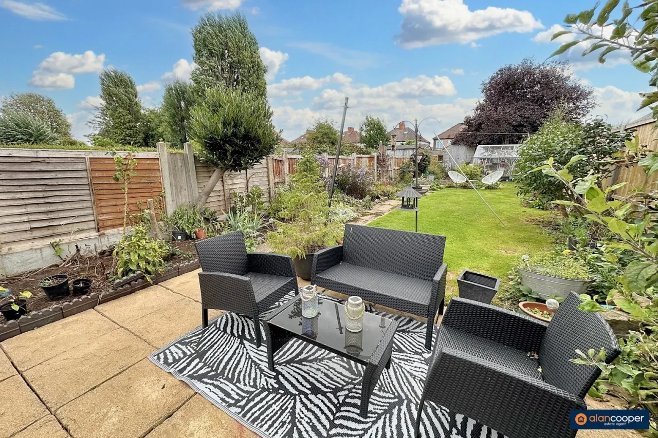 Ryde Avenue, Weddington, CV10, photo 17