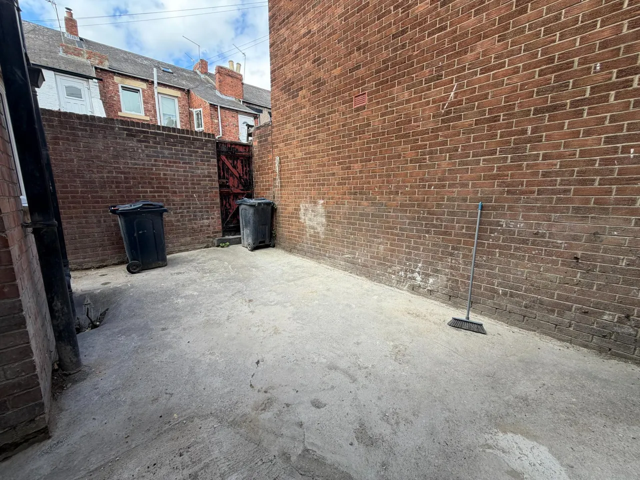 Claremont Avenue South, Bensham, NE8, photo 6