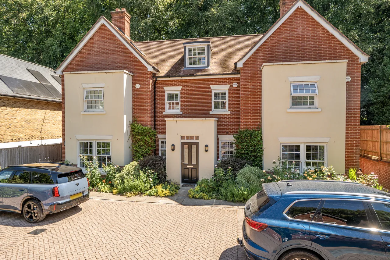 3 bed house for sale — 28 Chilbolton Avenue, Winchester, SO22