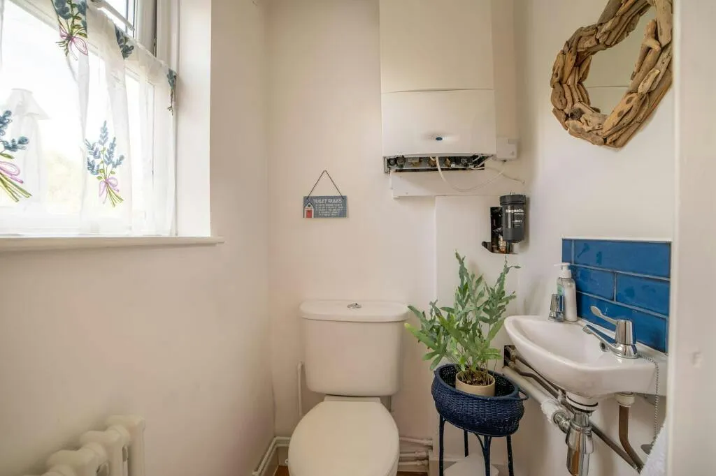 Hollyhock Cottage, West Street, Deal CT14, photo 10