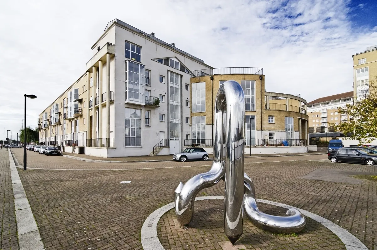 Queen Of Denmark Court, Rotherhithe, ..., photo 5