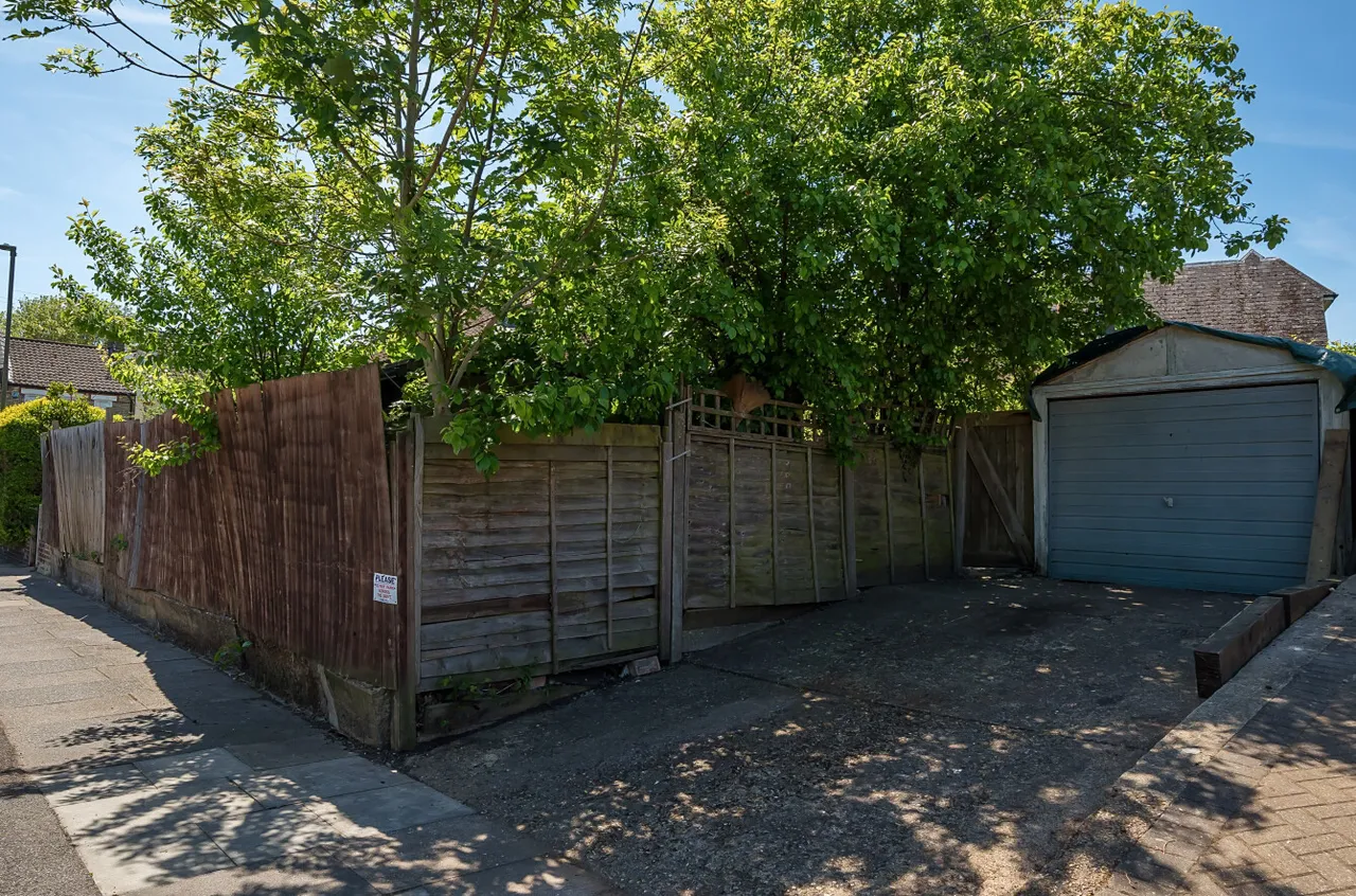 Park Road, New Barnet, Barnet, EN4 9QA, photo 18
