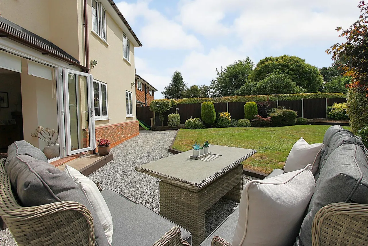 Aggborough Crescent, Kidderminster, photo 21