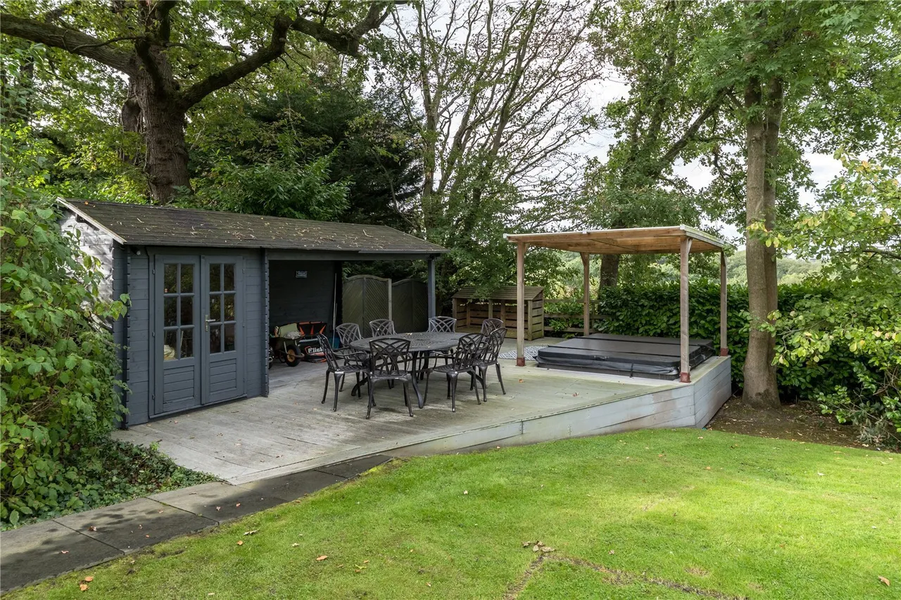 The Merridale, Hale, WA15, photo 20