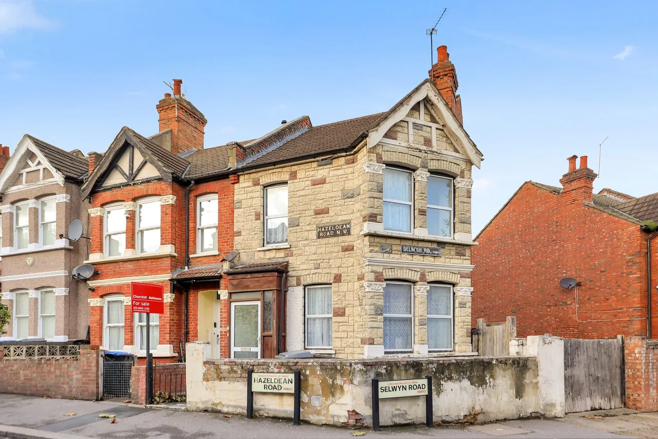 3 bed house for sale, Hazeldean Road, London, NW10