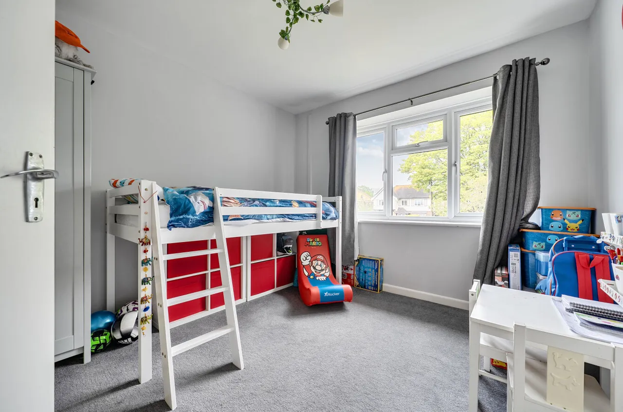 Central Avenue, Findon Valley, BN14, photo 6