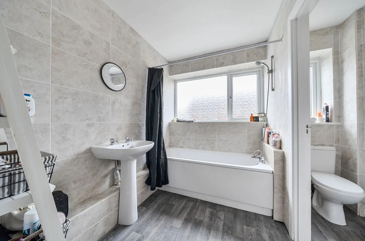 Central Avenue, Findon Valley, BN14, photo 7