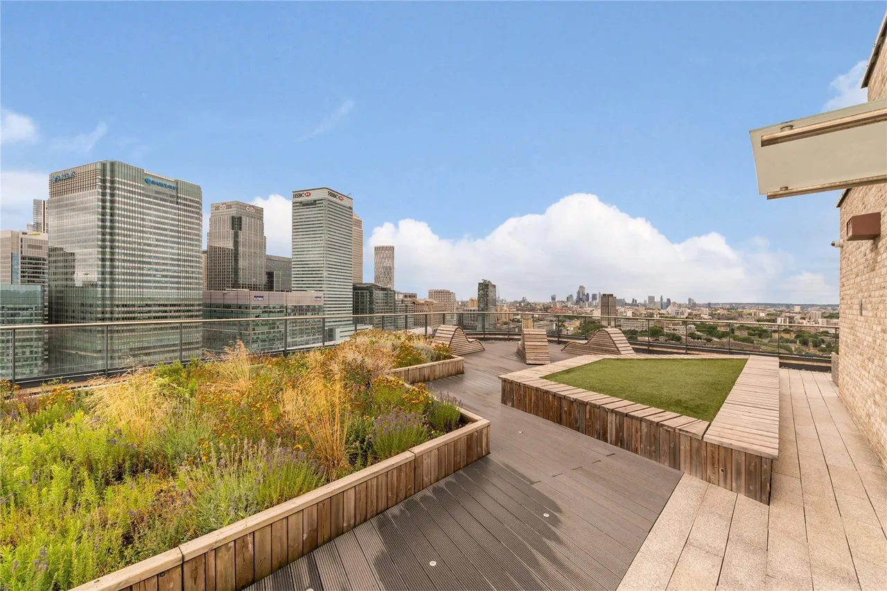 Williamsburg Plaza, London, E14, photo 17