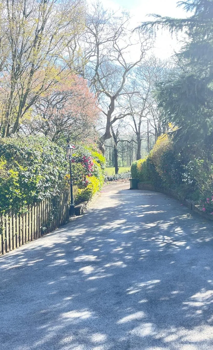 Grange-over-sands, LA11, photo 26