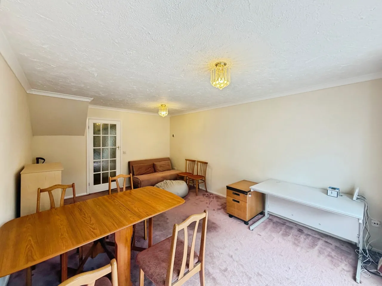 Avondale, Ash Vale, Surrey, GU12 5NQ, photo 2