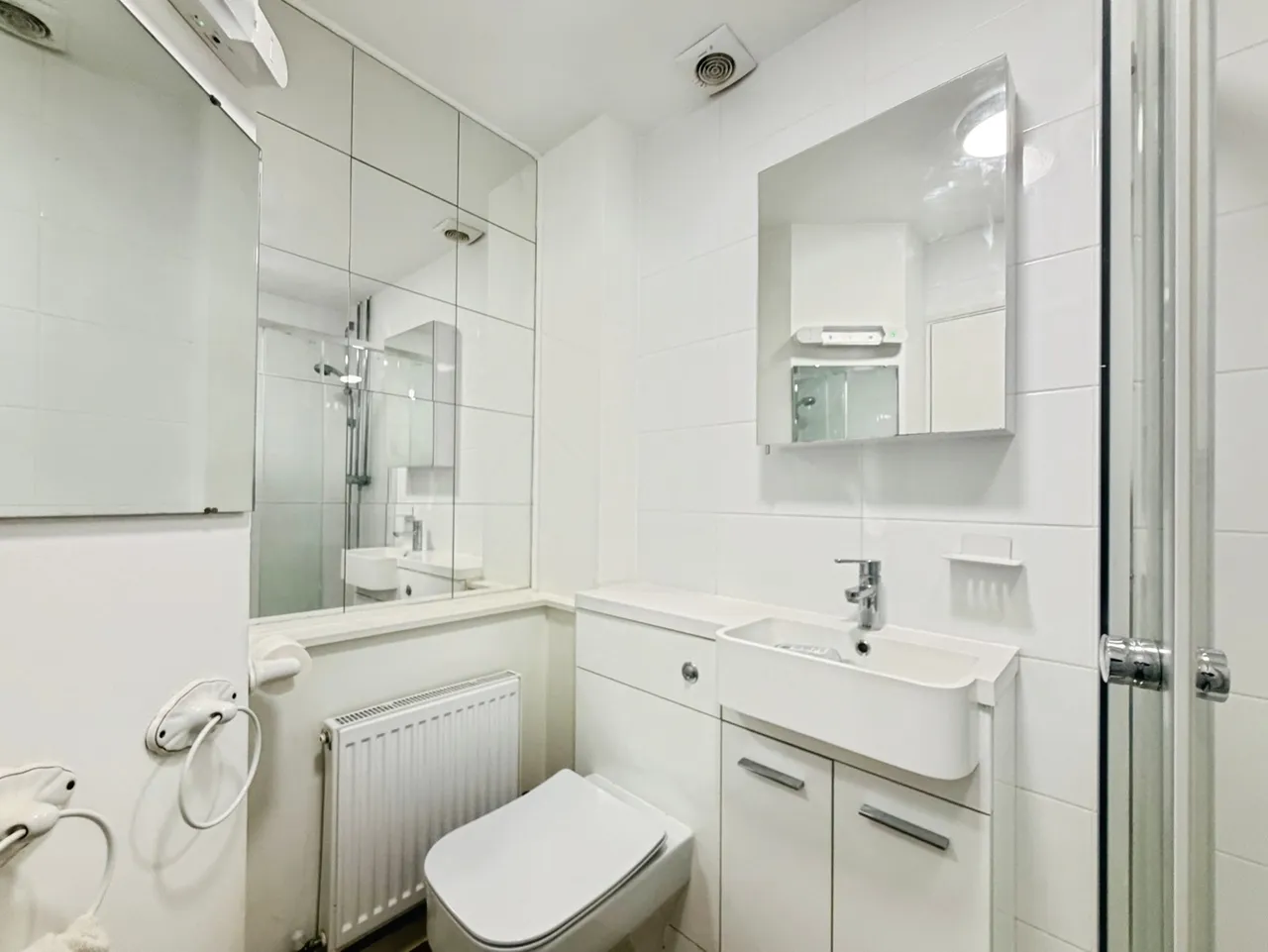 Avondale, Ash Vale, Surrey, GU12 5NQ, photo 5