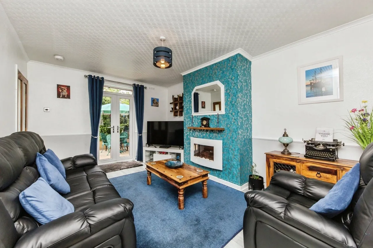 Belgrave Road, Macclesfield, Cheshire, SK11, photo 2