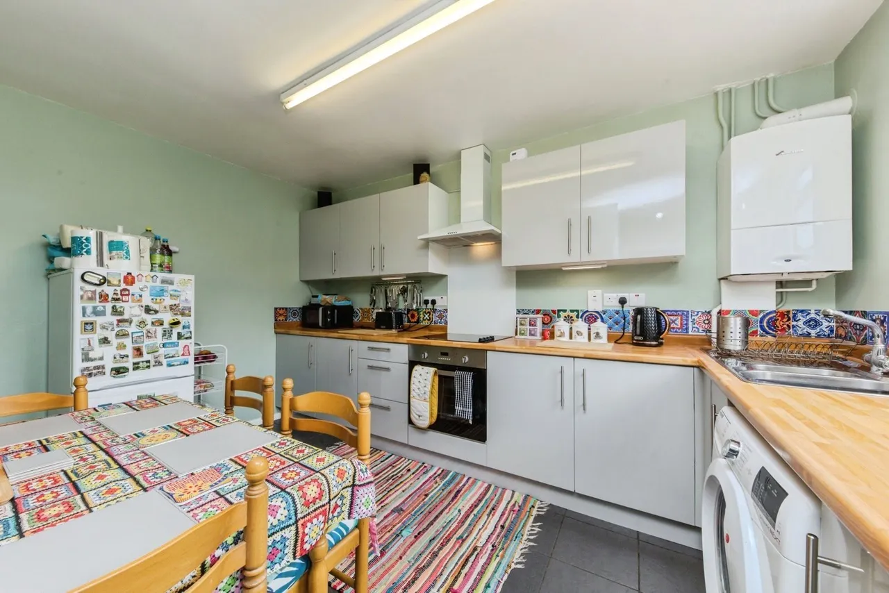 Belgrave Road, Macclesfield, Cheshire, SK11, photo 4