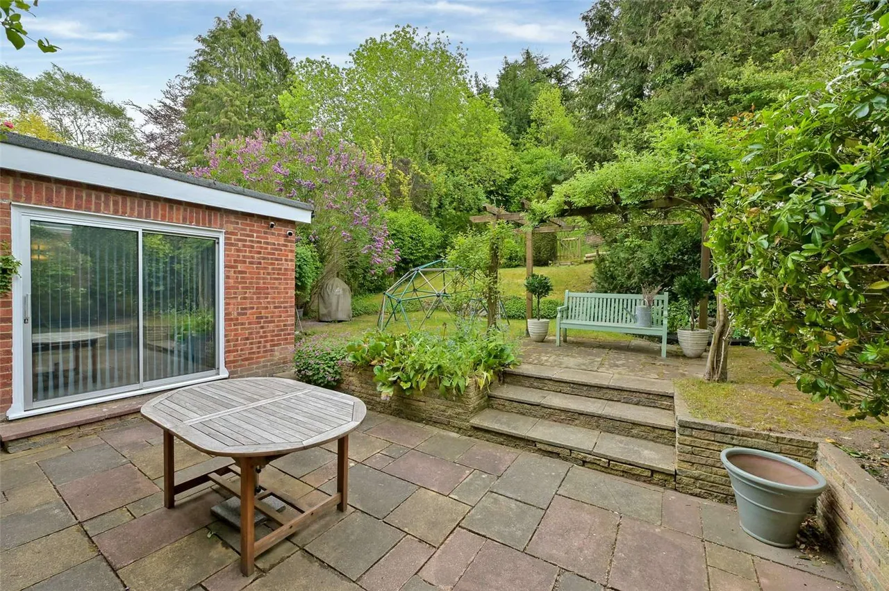Deanfield Road, Henley-on-Thames, RG9, photo 13