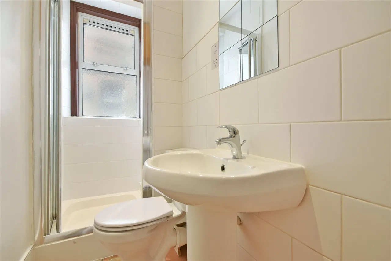 Cricklewood Broadway, Cricklewood, NW2, photo 4