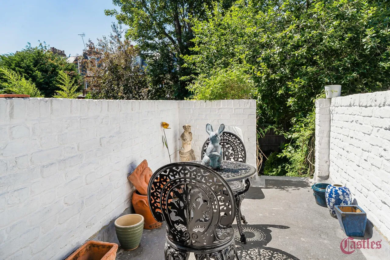 Uplands Road, N8, photo 23