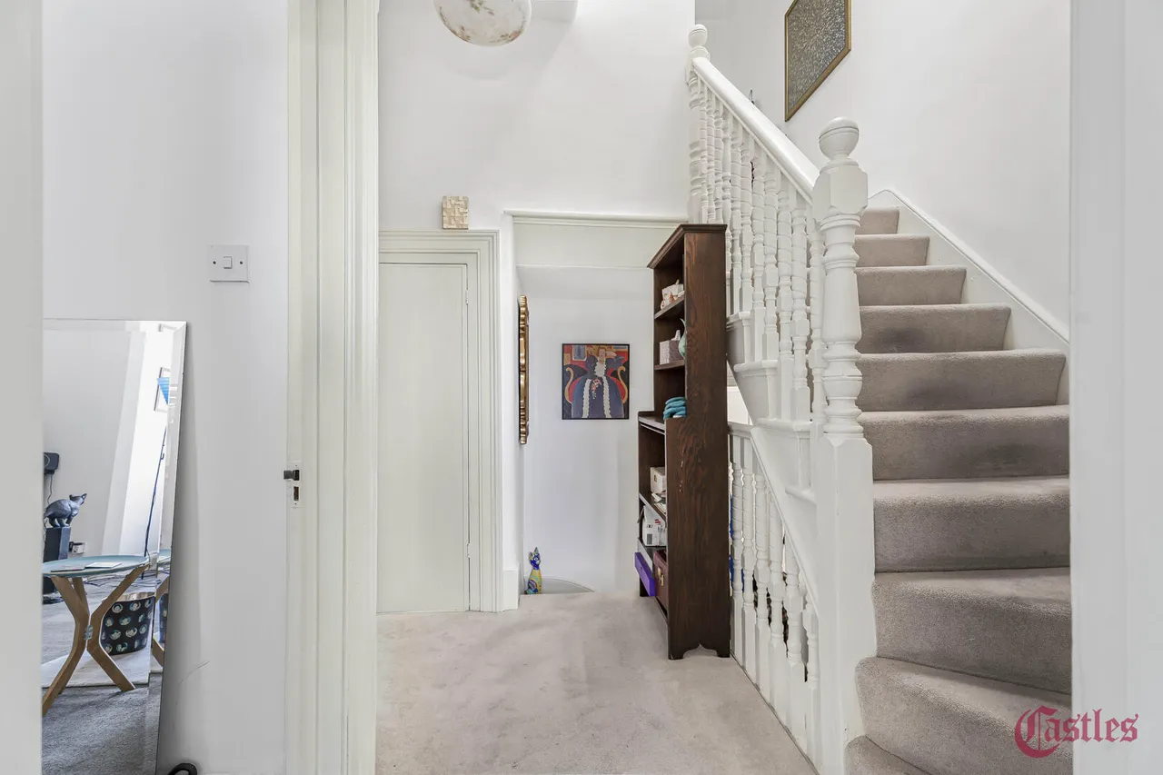 Uplands Road, N8, photo 10