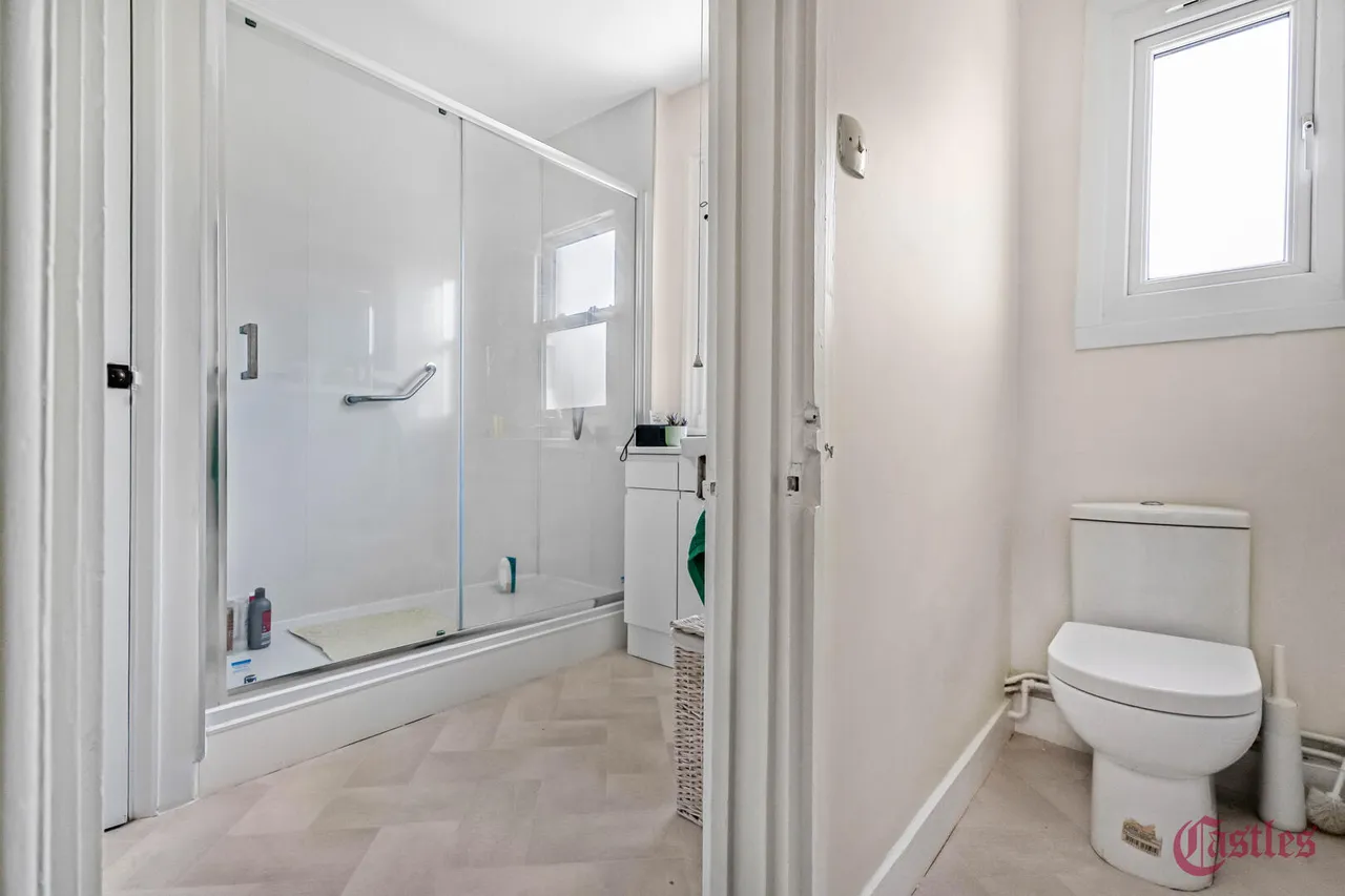 Uplands Road, N8, photo 11