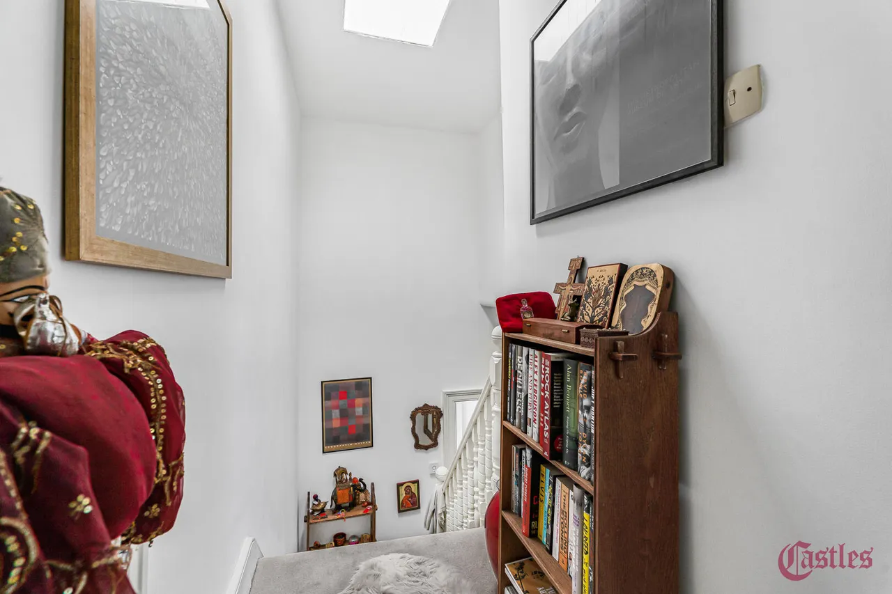 Uplands Road, N8, photo 17