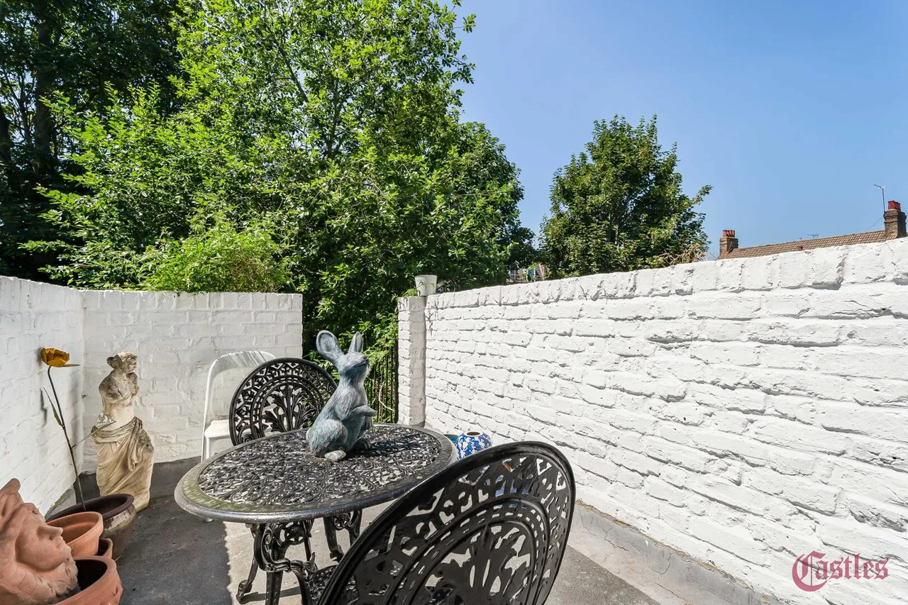 Uplands Road, N8, photo 5