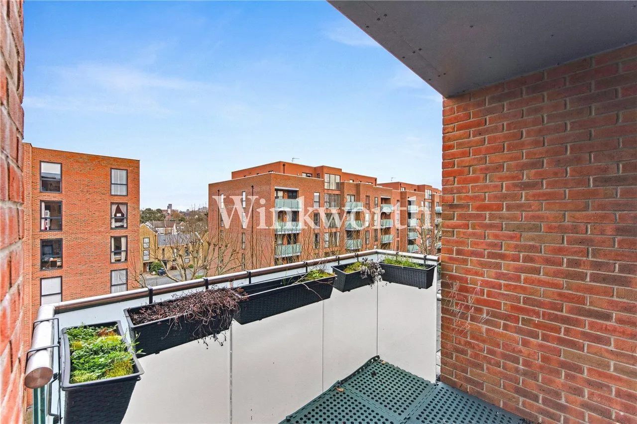 Dovetail Place, London, N15, photo 13