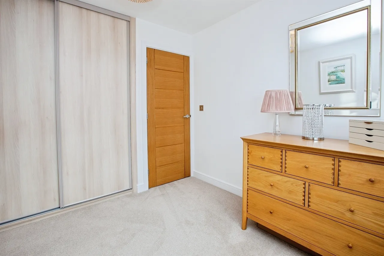 Elmtree Road, Stretton, DE55, photo 13