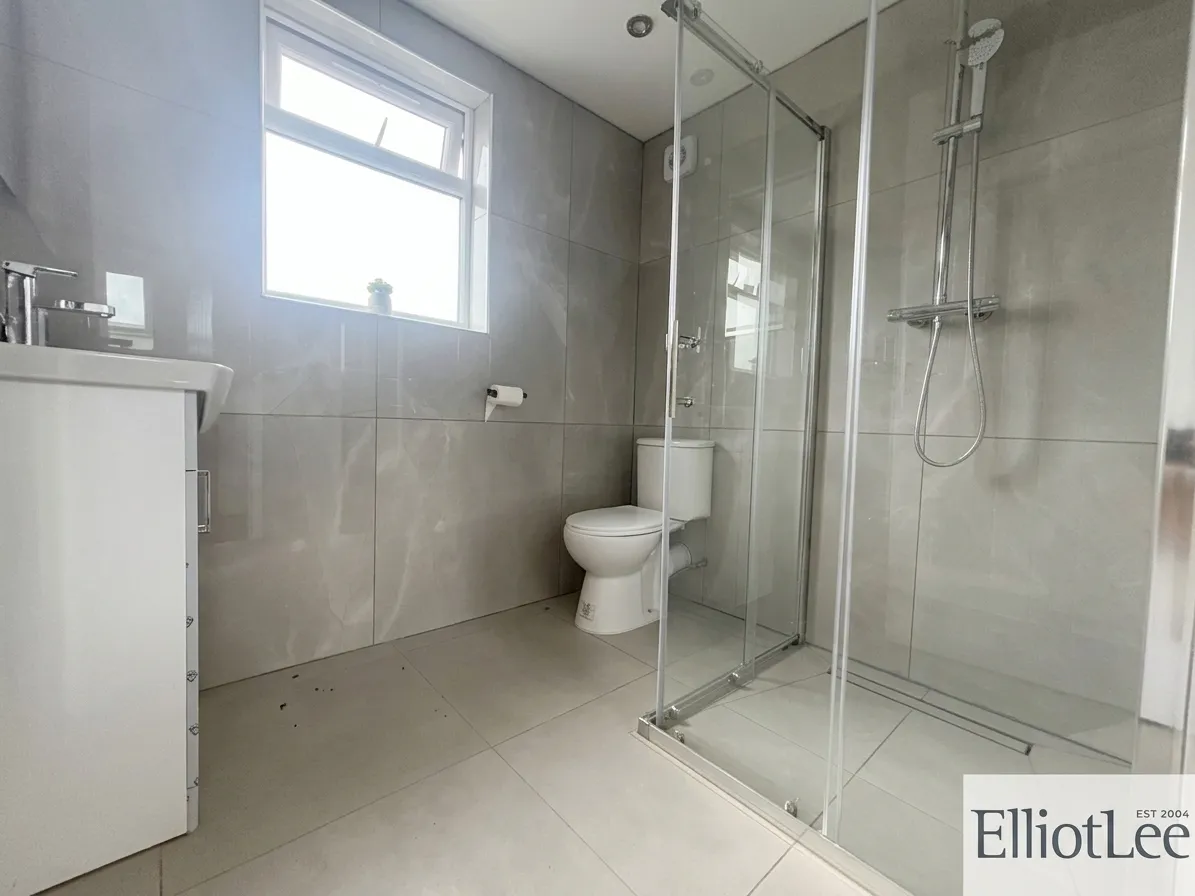 Somerset Road, Southall, UB1, photo 9