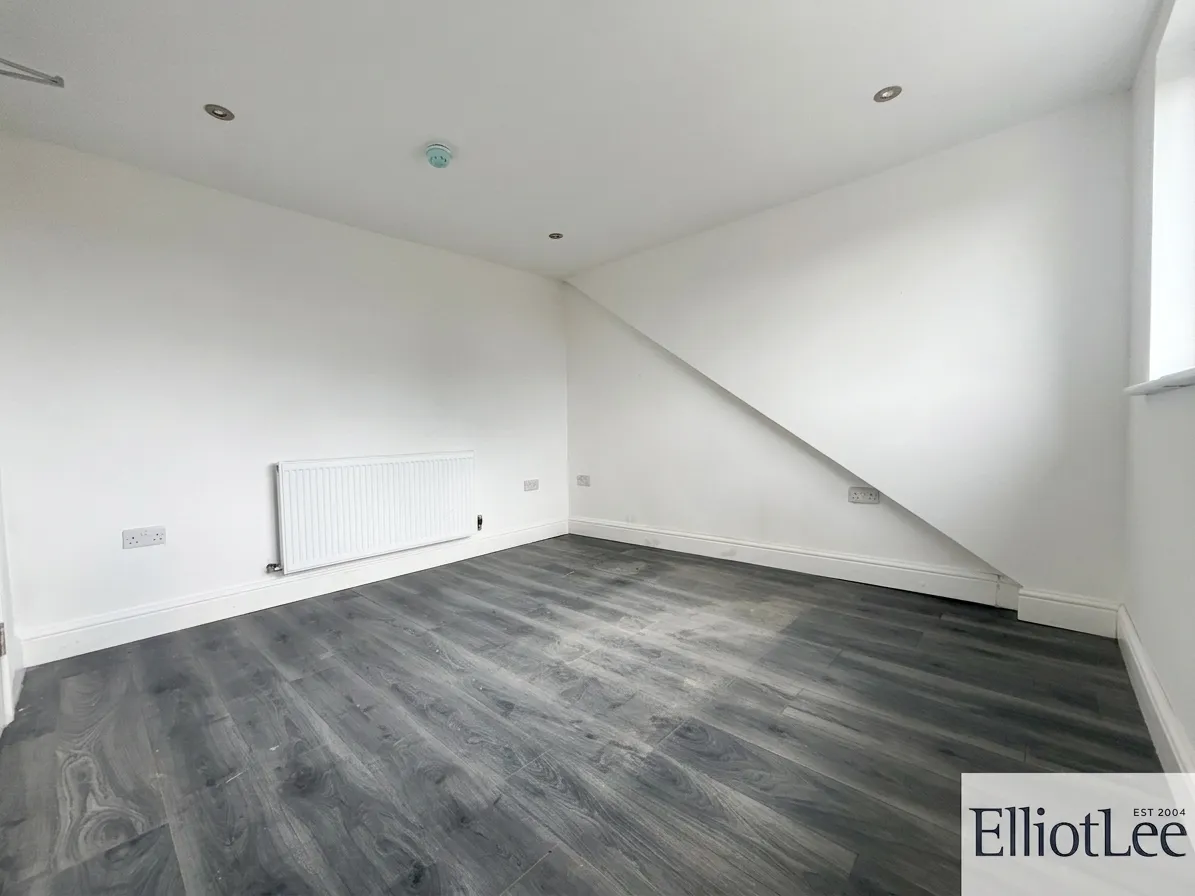 Somerset Road, Southall, UB1, photo 6