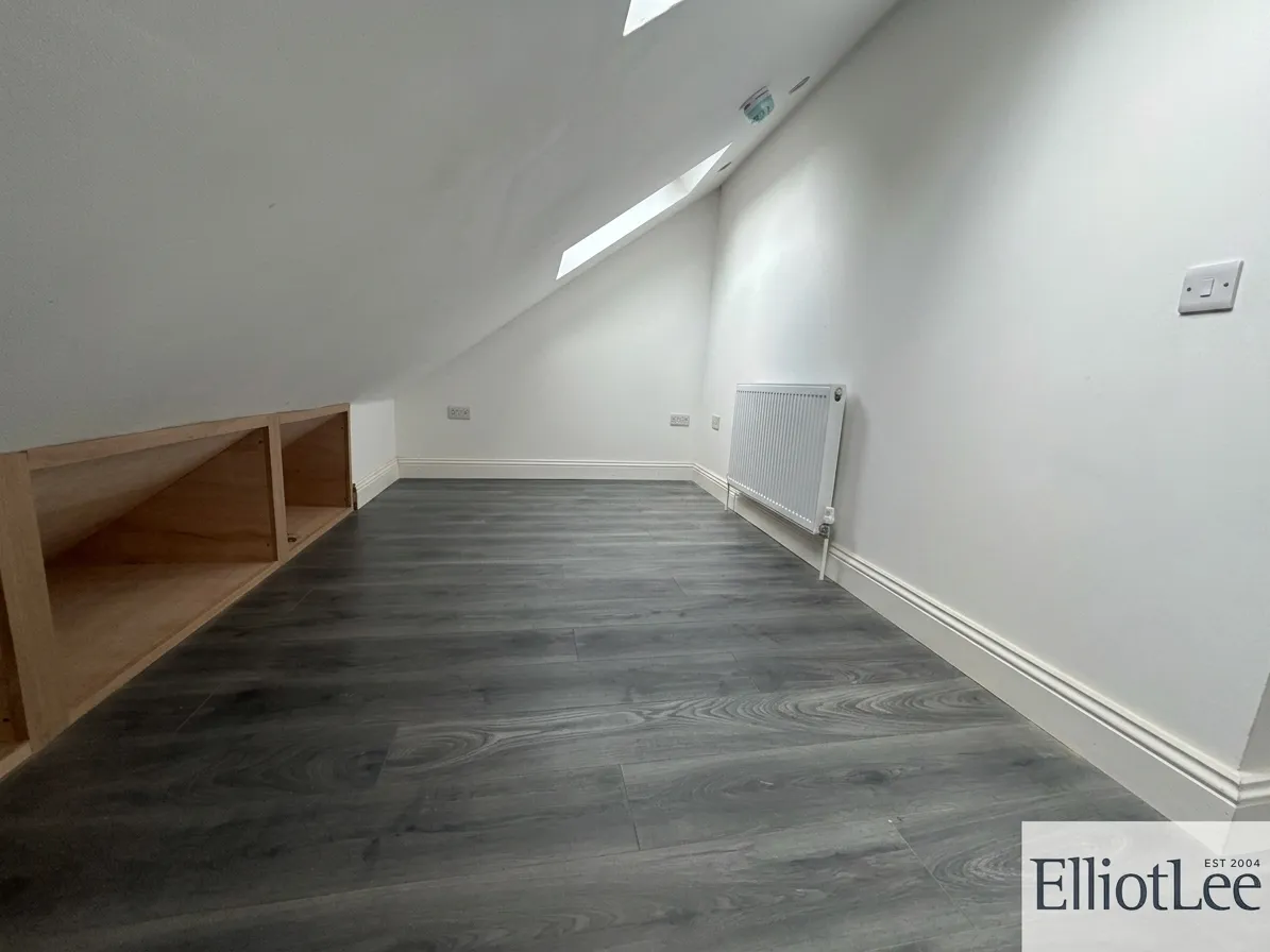 Somerset Road, Southall, UB1, photo 5