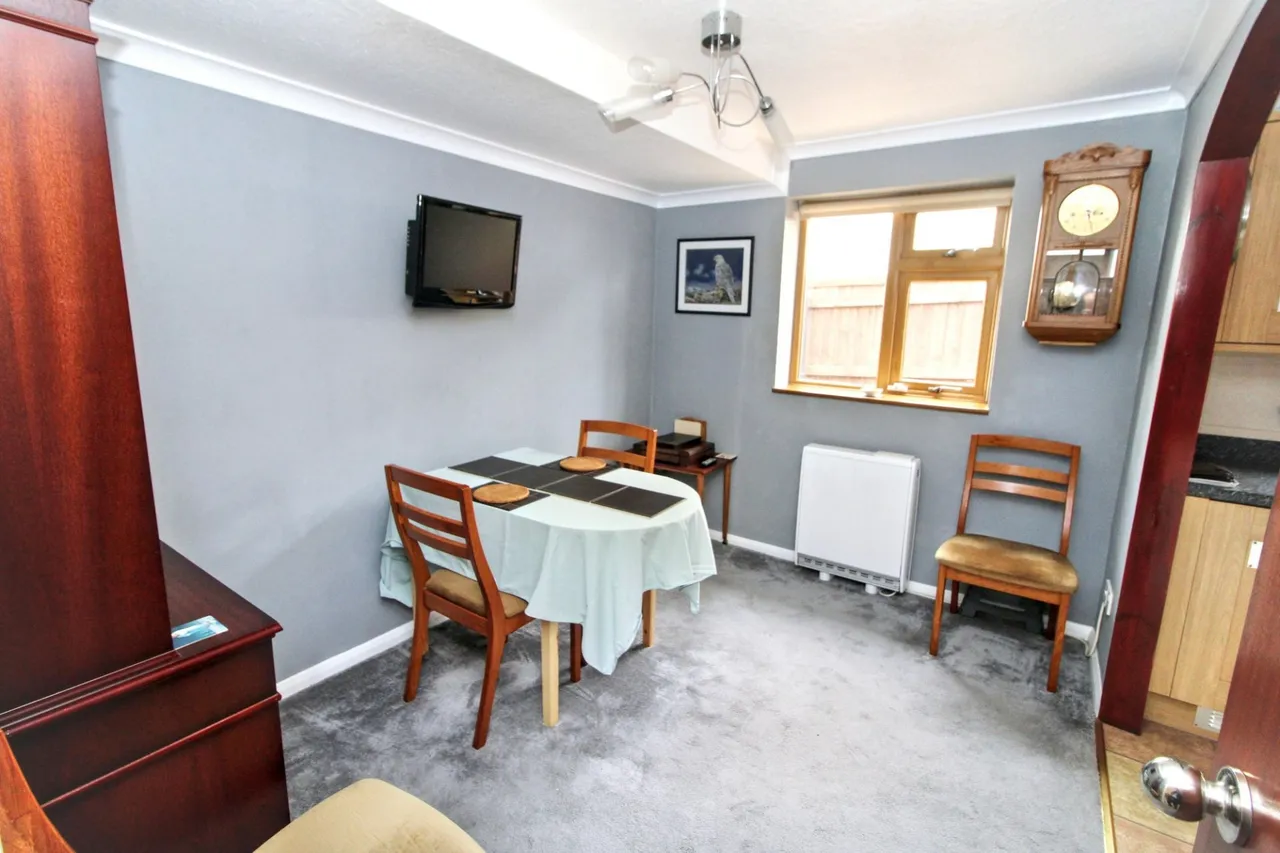 Inkerman Drive, Hazlemere, HP15, photo 10