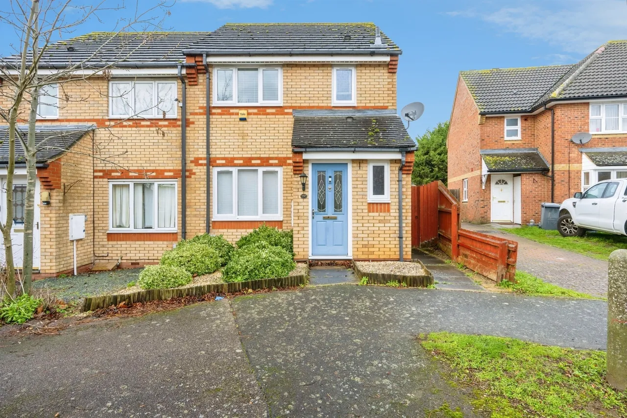 3 bed house for sale — De Havilland Avenue, Shortstown, Bedford