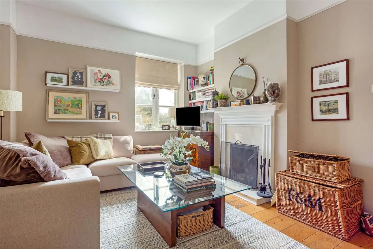 Verdley Place, Fernhurst, GU27, photo 2