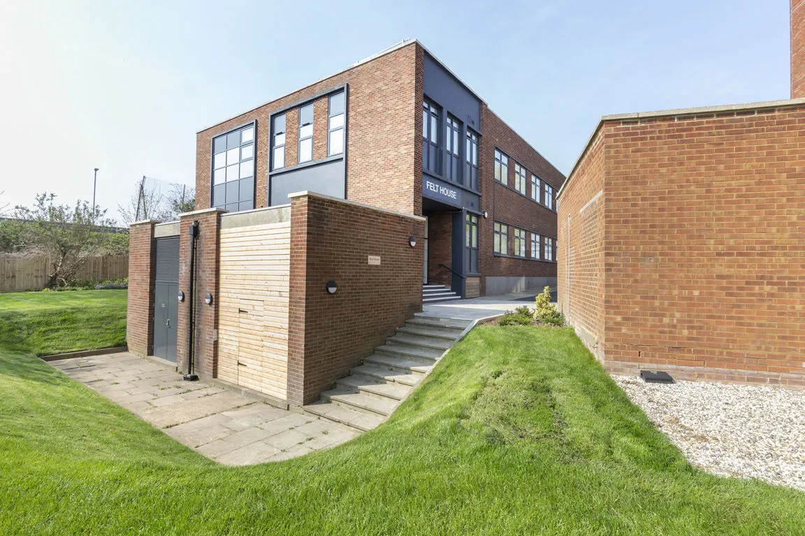 Laporte Way, Bedfordshire, photo 7