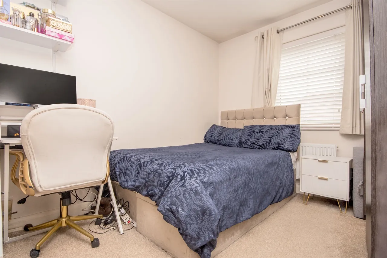 Brockhall Crescent, Kettering, NN15, photo 10