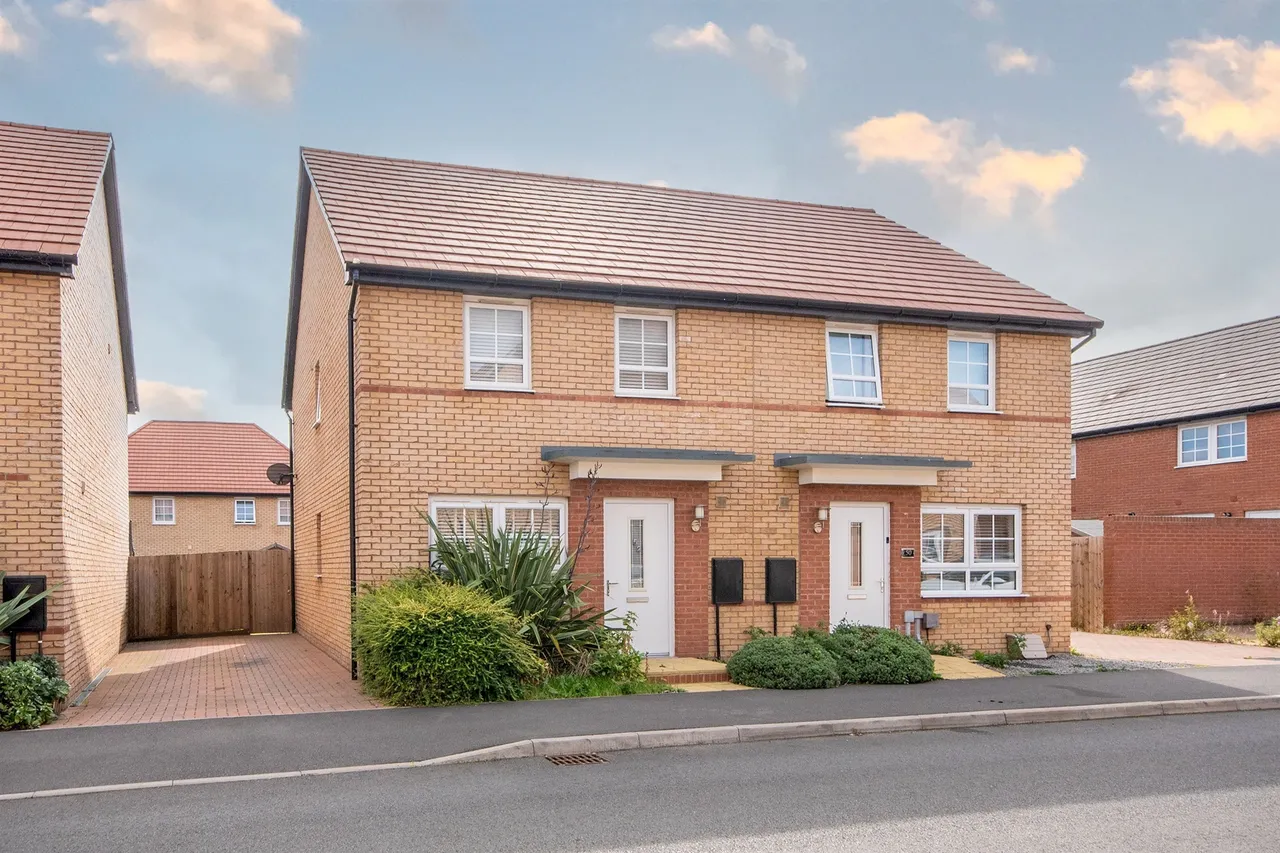 3 bed house for sale, Brockhall Crescent, Kettering, NN15