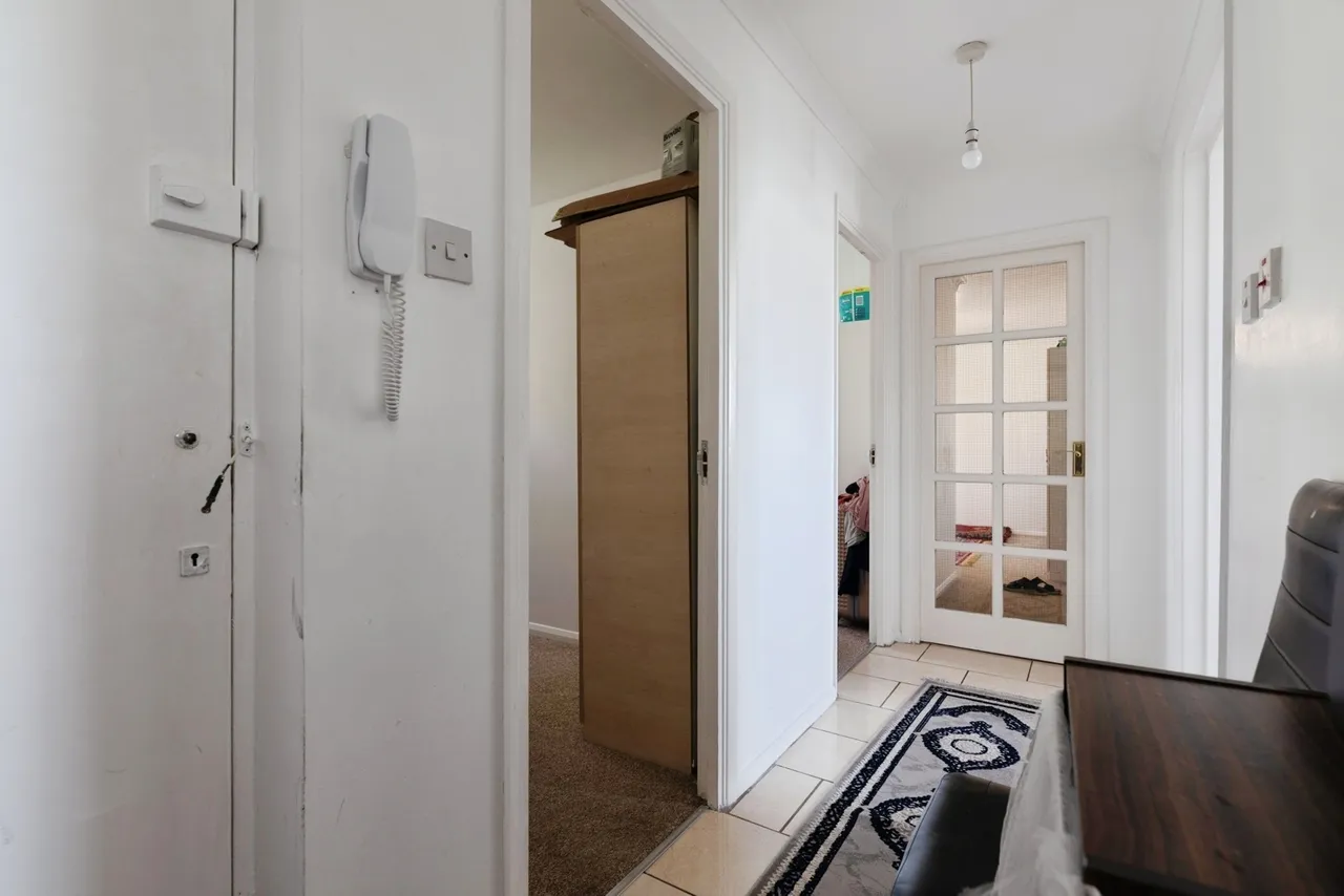 Greenslade Road, Barking, IG11, photo 17
