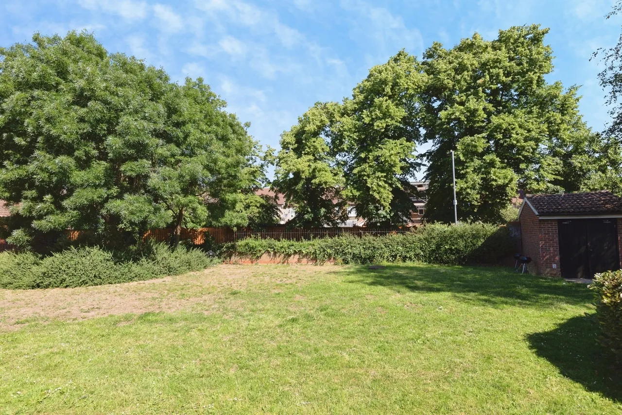 Greenslade Road, Barking, IG11, photo 25