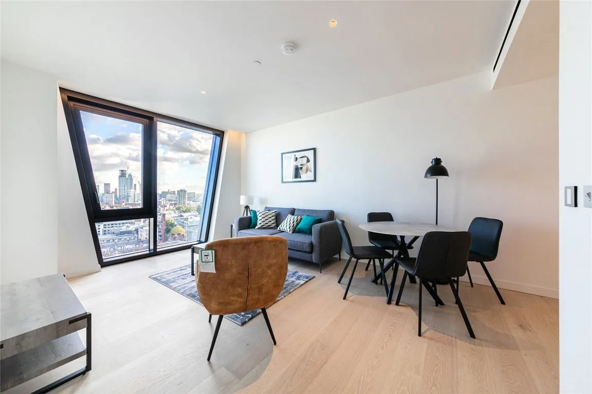 1 bed flat to rent — Broadway, London