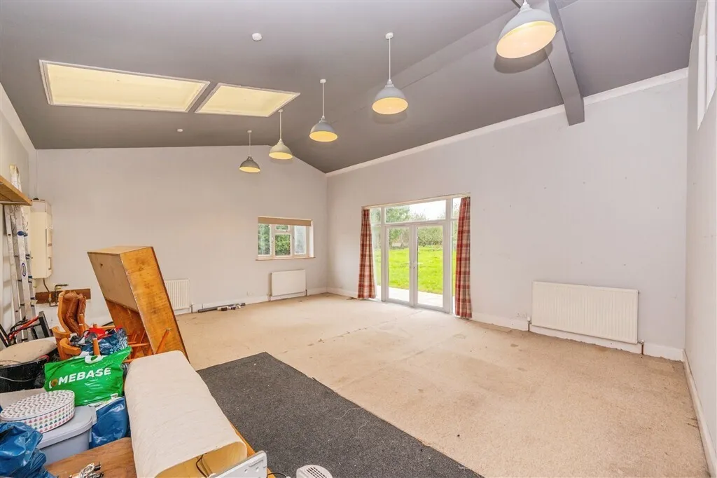 Station Road, Marchington, UTTOXETER, photo 10