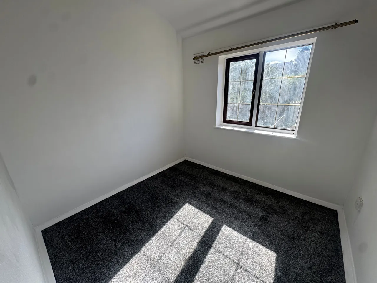 Powell Place, Bilston, WV14, photo 5