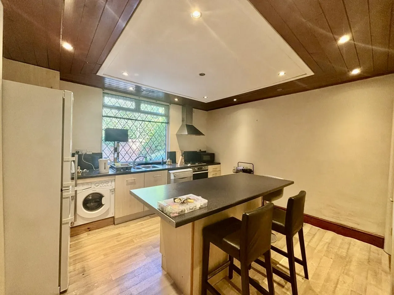 Amesbury Road, B13, photo 4