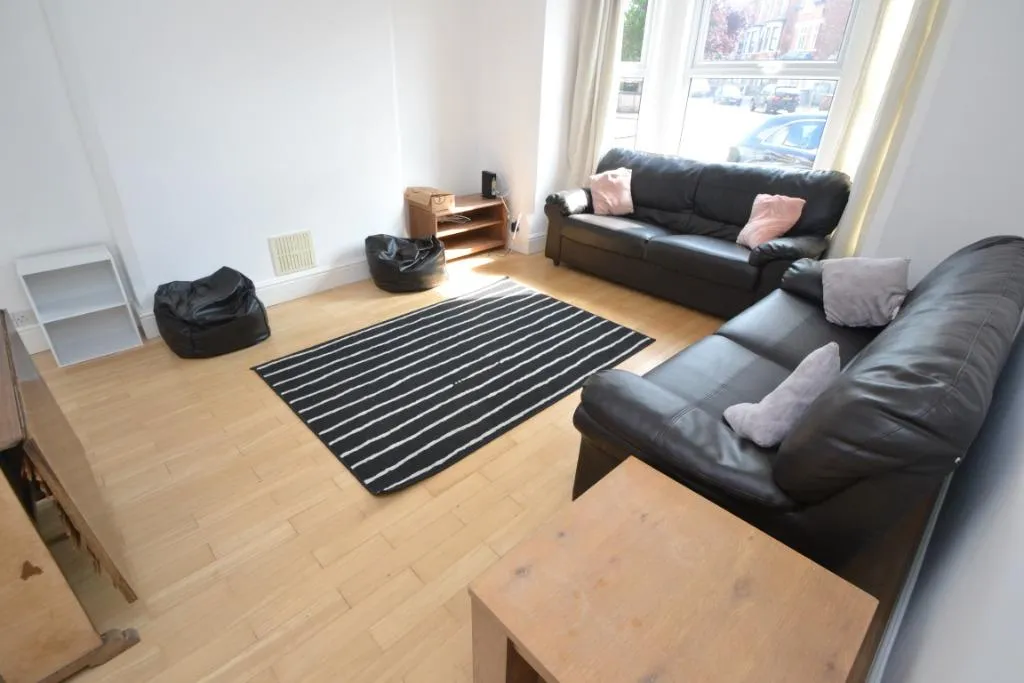 Loughborough Road, West Bridgford, NG2, photo 2