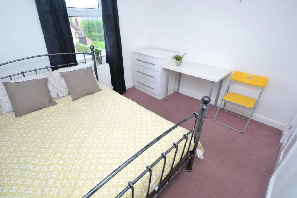 5 bed house to rent, Loughborough Road, West Bridgford, NG2