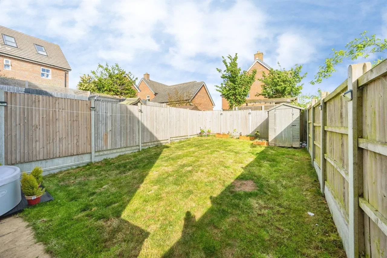 Meadow Way, Wing, LU7, photo 14