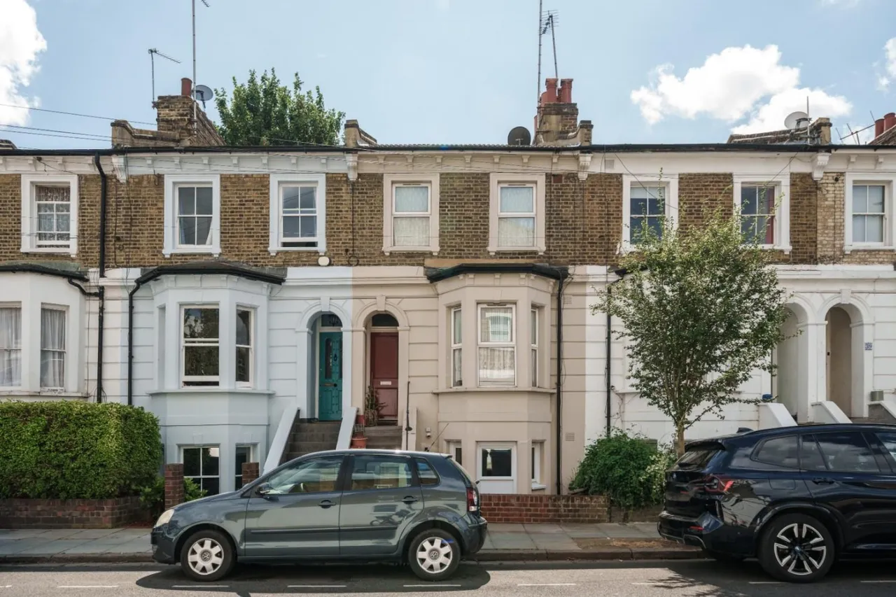 1 bed flat for sale — Graces Road, London, SE5